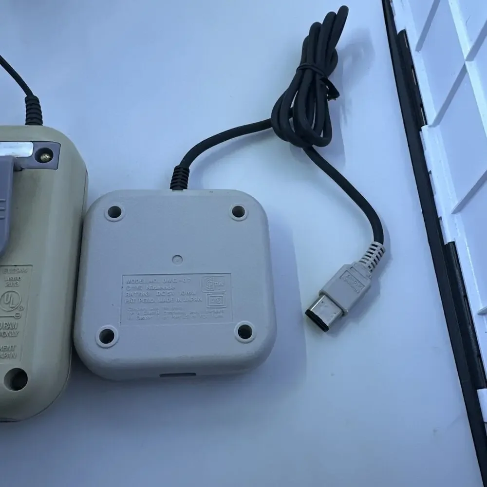 Game Boy Rechargeable Battery Pack AC Adapter On Gameboy DMG-03 & 4 Way Splitter